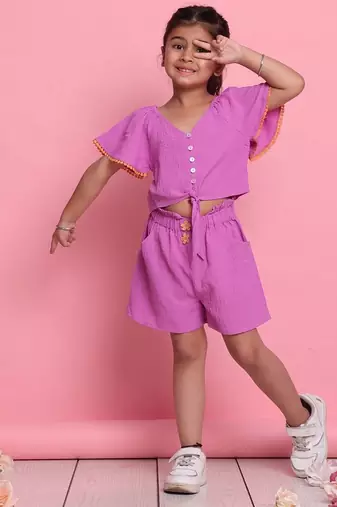Girls' trendy lilac co-ord set     front-knot top & high-waist shorts