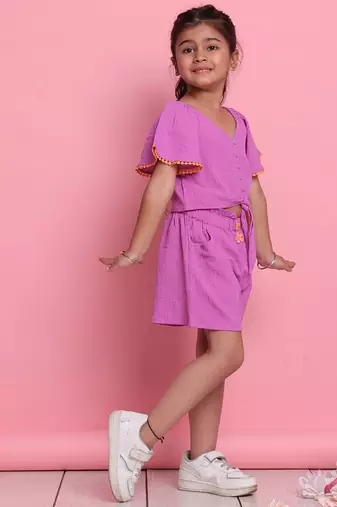Girls' trendy lilac co-ord set     front-knot top & high-waist shorts