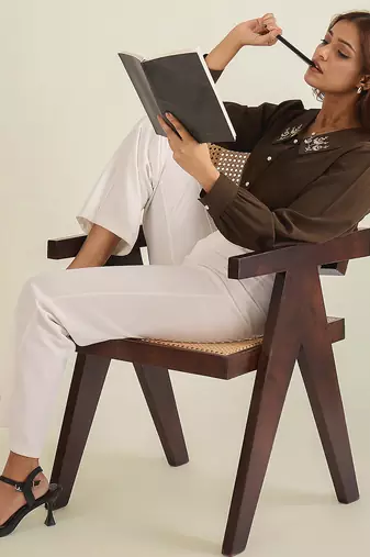 Brown collared shirt with contrast embriodery