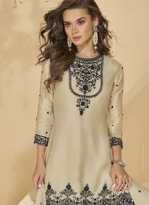 Off white chinon embroidered sequins thread work palazzo set 3