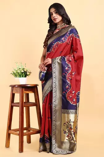 Red & navy blue paisley pattern woven saree with blouse piece