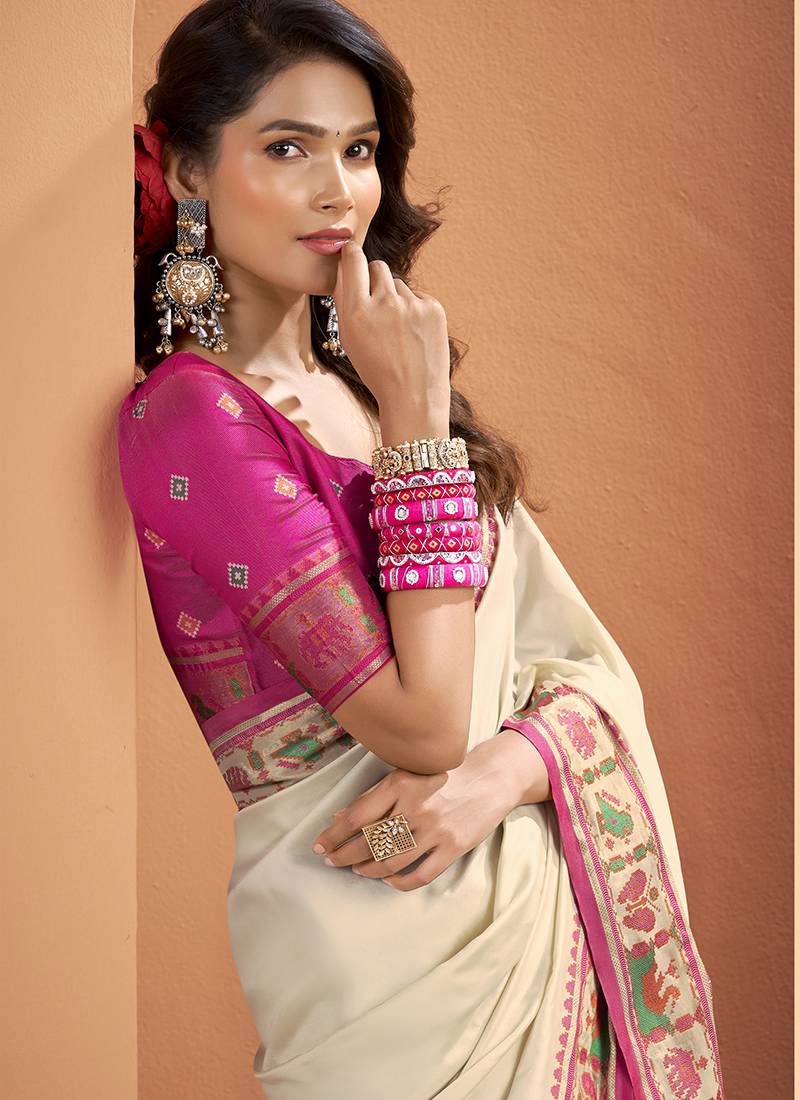 Off-white & pink soft silk bandhani print with weaving beautiful border saree