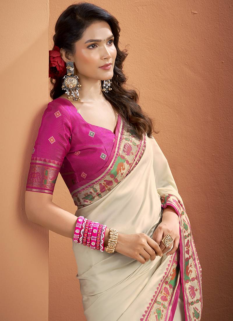 Off-white & pink soft silk bandhani print with weaving beautiful border saree