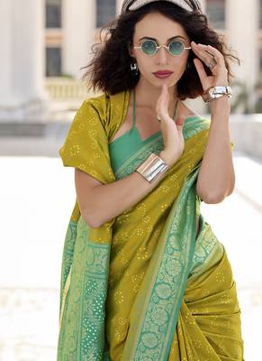Olive & green soft silk bandhani print with weaving beautiful border saree 3