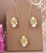 Graceful bloom pearl necklace set gift for rakhi