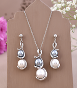 Elegant dual-tone pearl jewelry set gift for rakhi