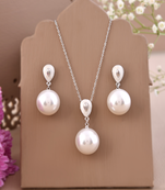 Timeless pearl grace set gift for rakhi