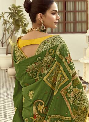 Green dola silk heavy zari weaving cut dana work and designer contrast blouse wedding sarees 4