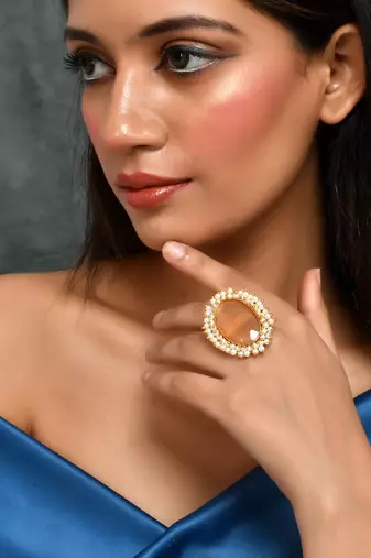Pearl stone finger ring