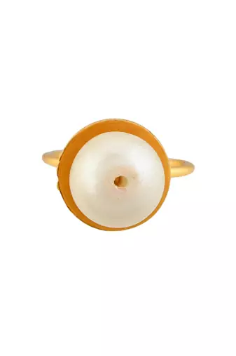 Gold plated finger ring for women