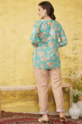 Hand embroidered green muslin lucknowi chikankari co-ord set
