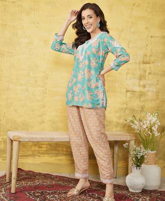 Hand embroidered green muslin lucknowi chikankari co-ord set 3