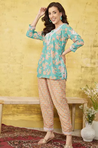 Hand embroidered green muslin lucknowi chikankari co-ord set