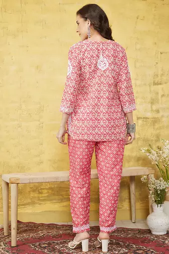 Hand embroidered red muslin lucknowi chikankari co-ord set