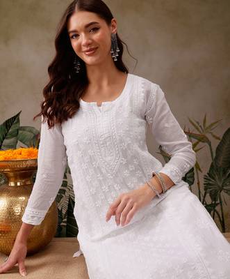 Hand embroidered white kota lucknowi chikankari kurta set with slip 5