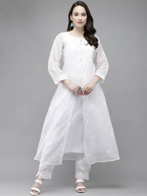 Hand embroidered white kota lucknowi chikankari kurta set 1