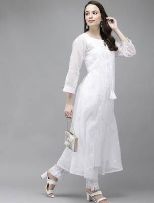 Hand embroidered white kota lucknowi chikankari kurta set 4