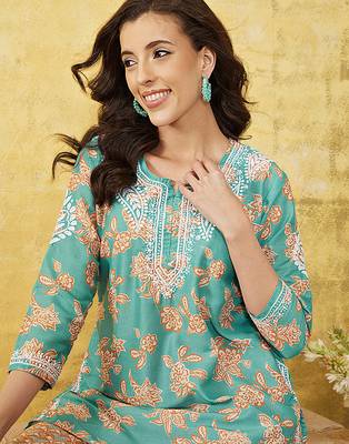Hand embroidered green muslin lucknowi chikankari co-ord set 6