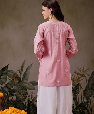 Hand embroidered dusty peach chanderi silk lucknowi chikankari short kurti 2