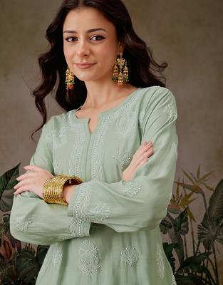 Hand embroidered pista green chanderi silk lucknowi chikankari short kurti 6