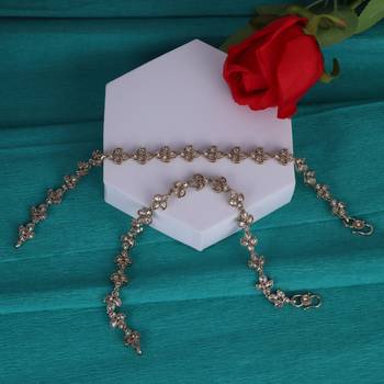 Traditional oval and leaf design gold plated set of 2 anklet(payal) for women 1