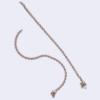 Traditional fascinating round shape gold plated set of 2 anklet(payal) for women 3