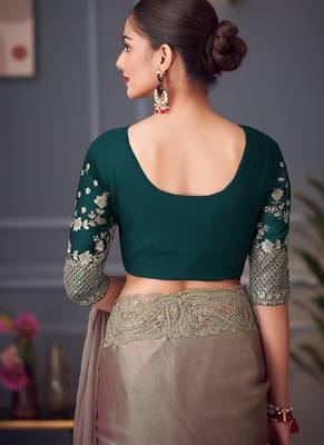 Grey embroidered double tone silk blend saree 4