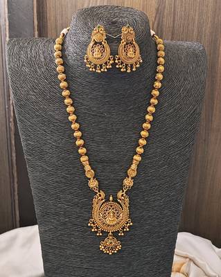 Antique gold plated temple jewelry necklace set with lakshmi pendant and earrings for bridal and ethnic wear 2