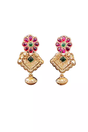 Floral pendant antique necklace set with ruby and green stones