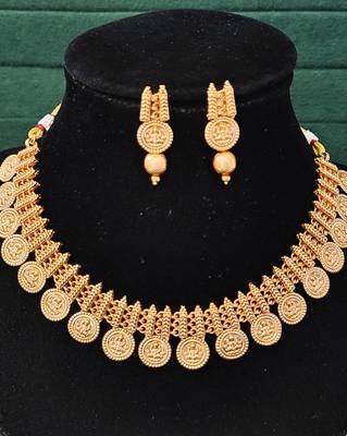 Temple jewelry style with lakshmiji motif     ethnic indian design for special occasions, lightweight & comfortable wear 3