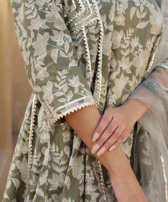 Green cotton printed anarkali 4