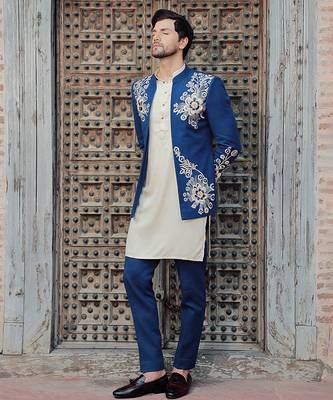 Blue embroidered jute jacket with kurta & pant 4
