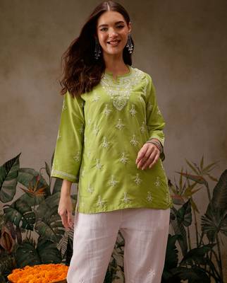 Hand embroidered green muslin lucknowi chikankari short kurti 1