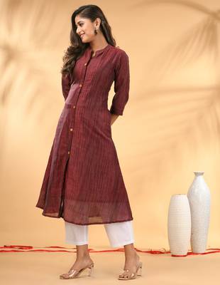 Maroon textured cotton handloom a-line kurta 2