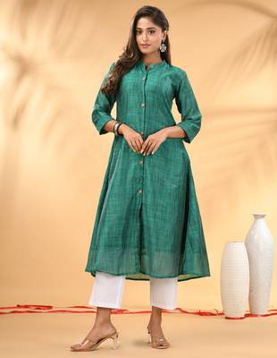 Green textured cotton handloom a-line kurta 1