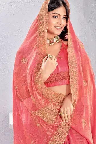 Gajri pink zari embroidered silk blend saree with blouse piece