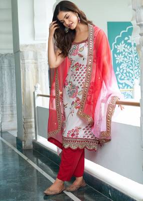 Cream Satin Digital Print With Lace Work Kurta Pant Set 4