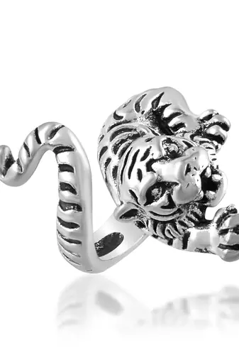 Brass antique silver attacking tiger finger ring