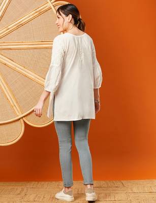 Hand embroidered white cotton lucknowi chikankari short kurti 2