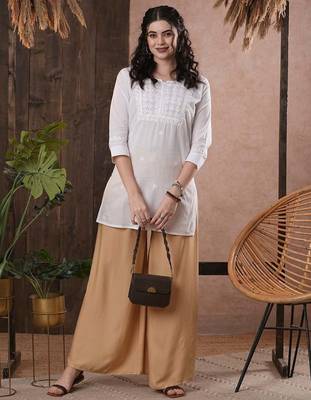 Hand embroidered white cotton lucknowi chikankari short kurti 5