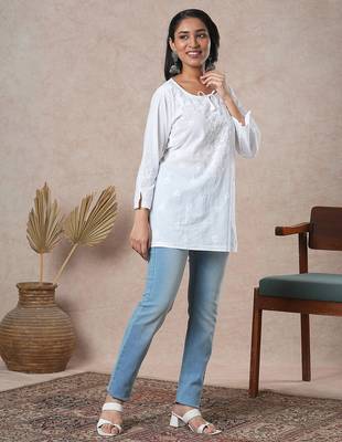 Hand embroidered white cotton lucknowi chikankari straight kurti 5