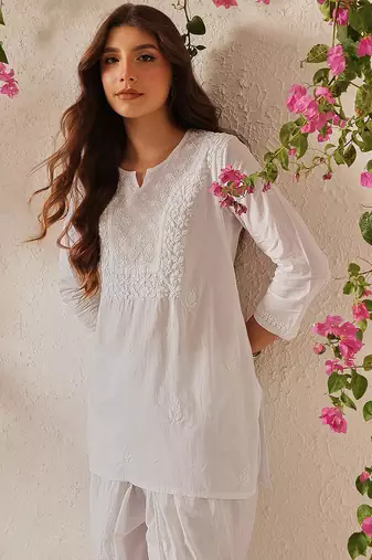 Hand embroidered white cotton lucknowi chikankari kurti
