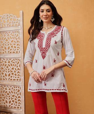Hand embroidered white cotton lucknowi chikankari short kurti 1