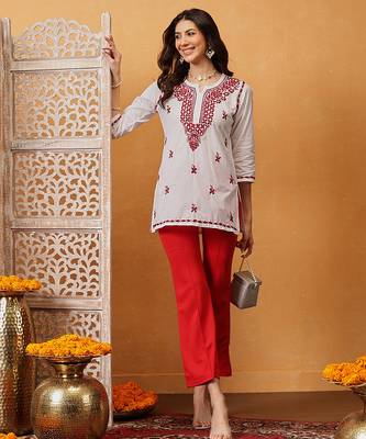 Hand embroidered white cotton lucknowi chikankari short kurti 4
