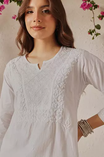 Hand embroidered white cotton lucknowi chikankari kurti