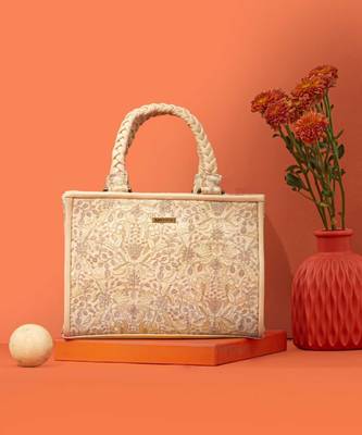 Beige silk embroidered handbag 1