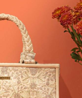 Beige silk embroidered handbag 4