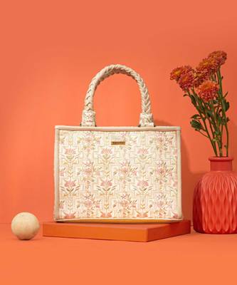 White silk embroidered handbag 1