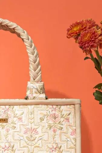 White silk embroidered handbag