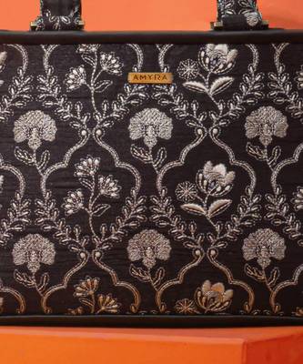 Black silk embroidered handbag 5